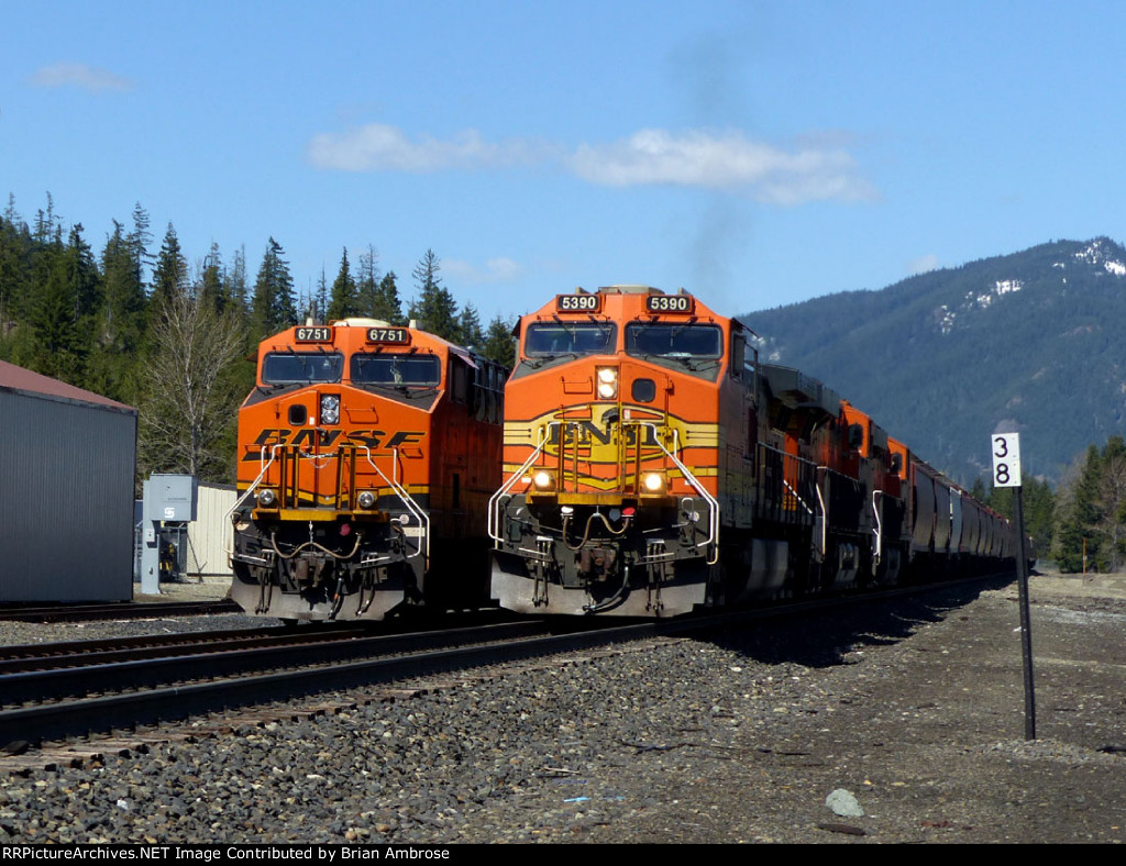 BNSF 5390 East